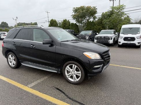 Used 2013 Mercedes-Benz ML 350 2WD w/ Premium 1 Pkg image 1