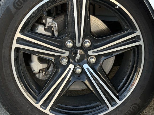 Used 2025 Ford Mustang Coupe RWD image 8