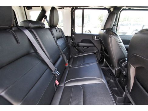 Used 2023 Jeep Wrangler Unlimited Sahara w/ Cold Weather Group AWD/4WD image 10