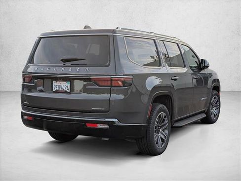 Used 2022 Jeep Wagoneer Series III w/ Convenience Group I AWD/4WD image 6