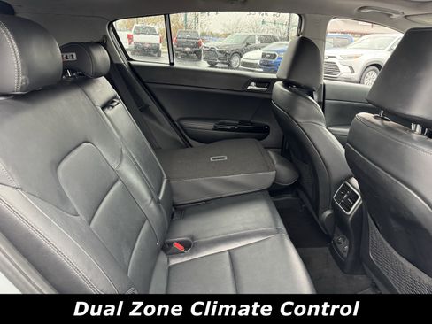 Used 2018 Kia Sportage EX w/ EX Premium Package image 7
