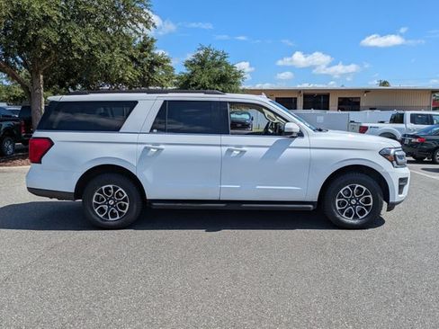 Used 2024 Ford Expedition Max XLT AWD/4WD image 2