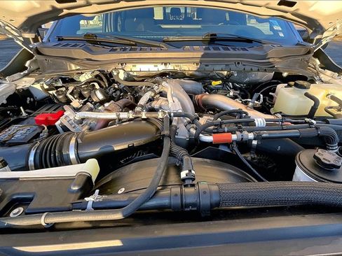 Used 2024 Ford F350 Lariat w/ Chrome Package image 10