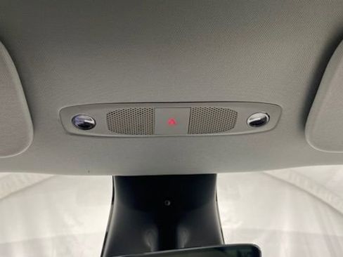 Used 2023 Tesla Model Y Long Range image 33