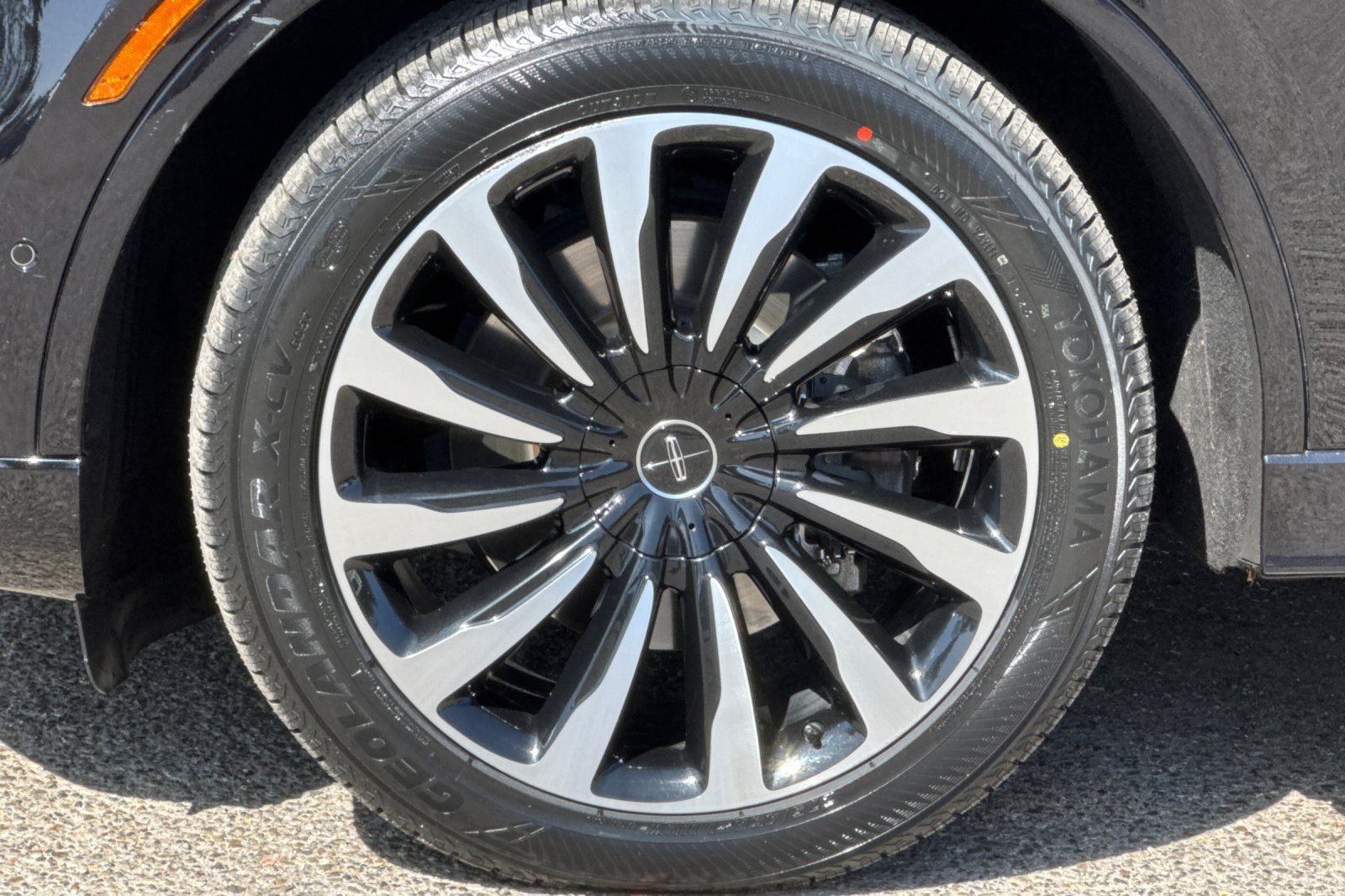 Used 2023 Lincoln Aviator Black Label Grand Touring w/ Class IV Trailer Tow Package AWD/4WD image 27