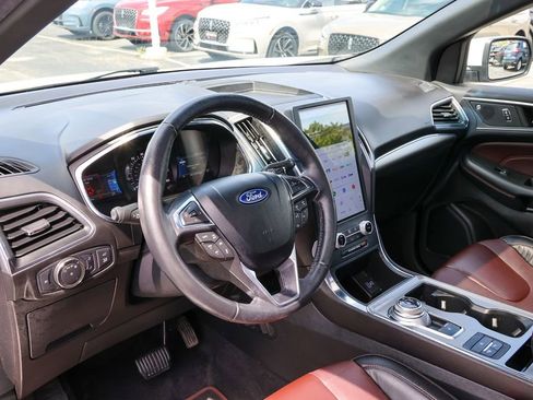 Used 2021 Ford Edge Titanium w/ Equipment Group 301A AWD/4WD image 35