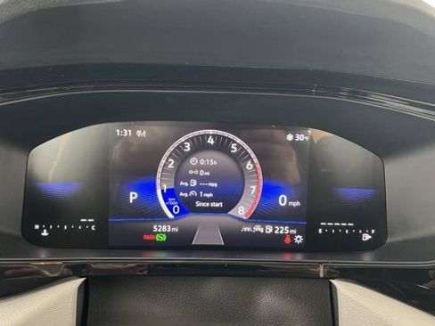 Used 2024 Volkswagen Taos S image 38