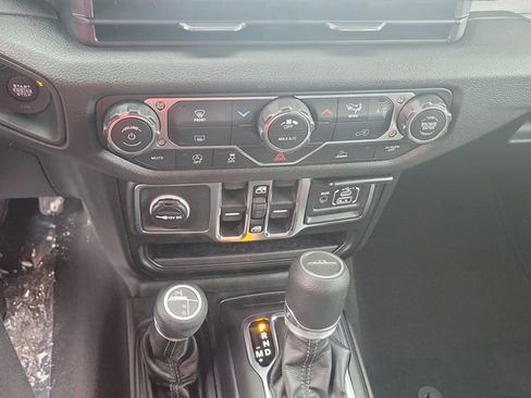 New 2026 Jeep Gladiator Sport image 12