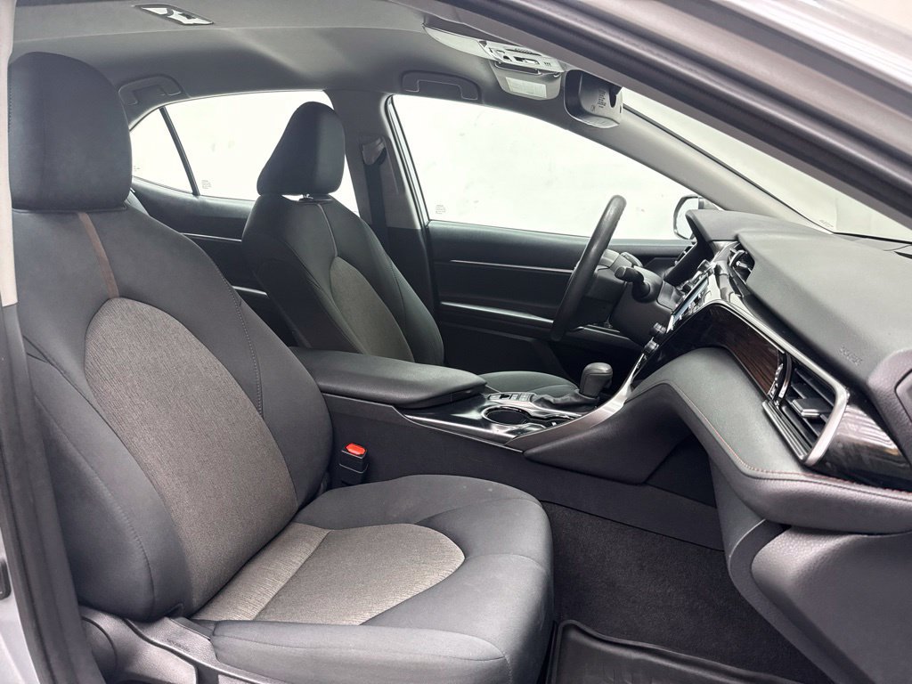 Used 2020 Toyota Camry LE w/ Fleet Convenience Package FWD image 21