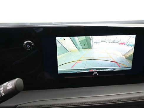 Used 2025 Buick Encore GX Preferred AWD/4WD image 33