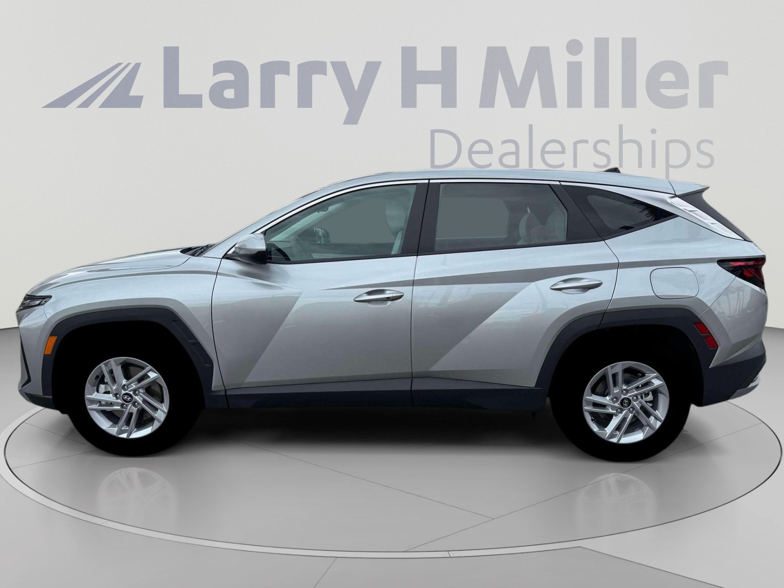 New 2026 Hyundai Tucson SE FWD image 3