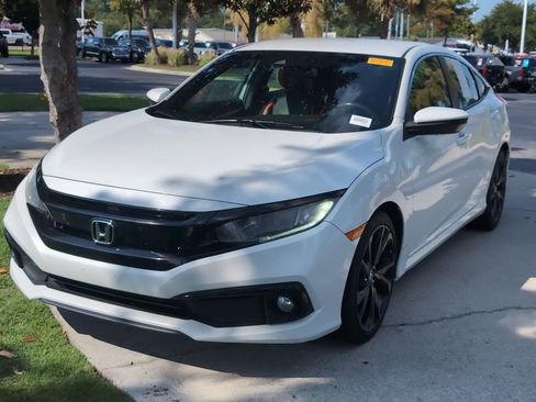 Used 2019 Honda Civic Sport image 5