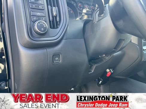 Used 2022 Chevrolet Silverado 1500 Custom w/ LPO, Blackout Package image 16