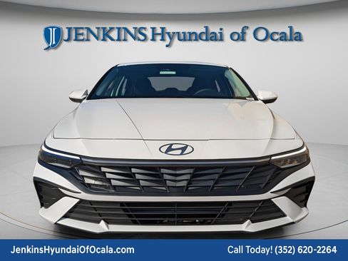 Certified 2025 Hyundai Elantra Sport w/ Cargo Package FWD image 8