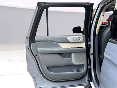 Used 2019 Lincoln Navigator L Black Label AWD/4WD image 39