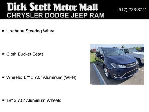 Used 2017 Chrysler Pacifica Touring Plus w/ Tire & Wheel Group FWD image 5