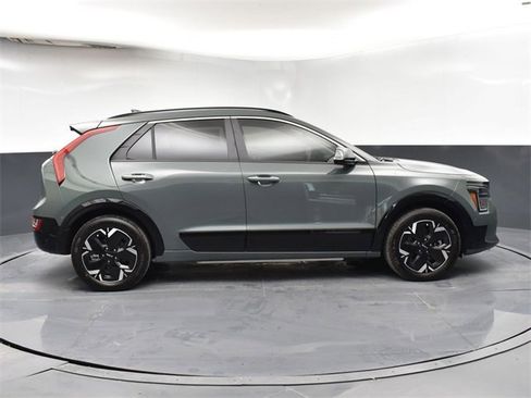 Used 2023 Kia Niro Wave image 8