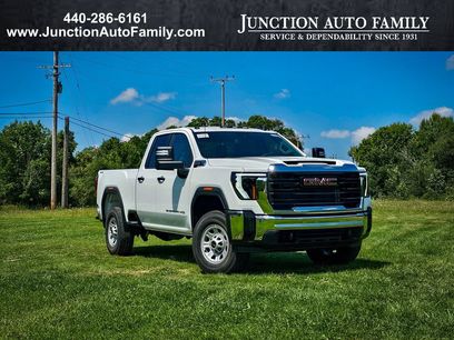 New 2026 GMC Sierra 2500 Pro w/ Convenience Package