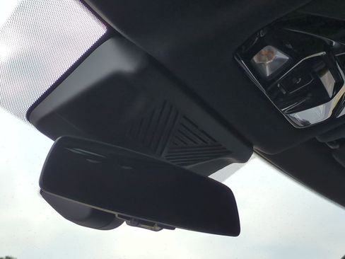 Used 2025 BMW X2 xDrive28i image 26