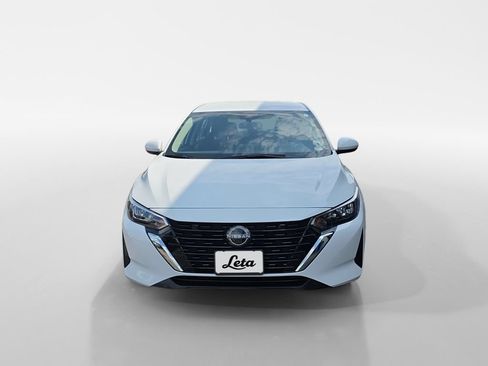 Used 2024 Nissan Sentra SV FWD image 8