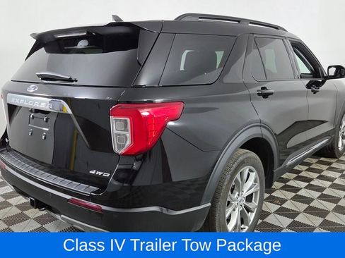 Used 2023 Ford Explorer XLT w/ Equipment Group 202A image 9