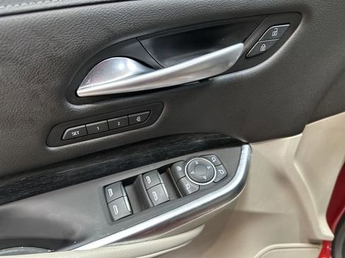 Used 2021 Cadillac XT4 Premium Luxury w/ Cold Weather Package image 17