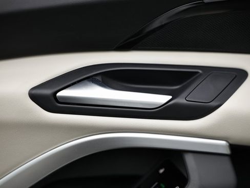 New 2025 Audi Q5 2.0T Premium image 15