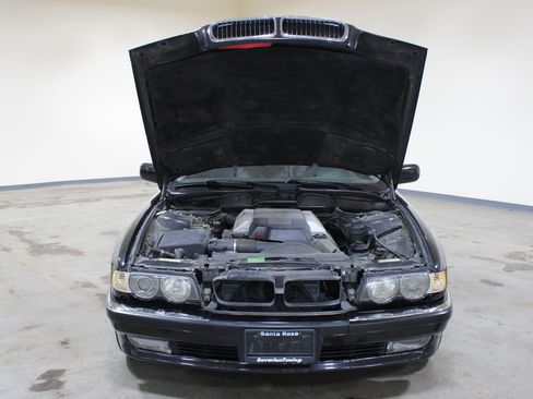 Used 2001 BMW 740iL RWD image 16