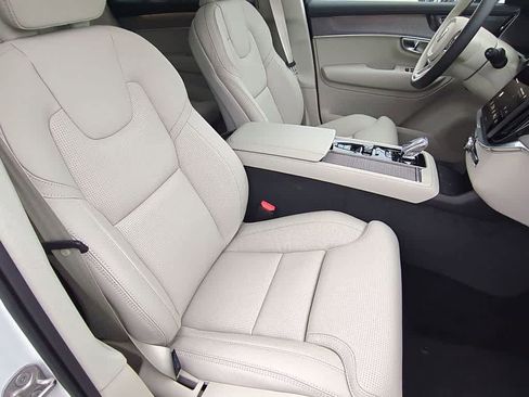 New 2026 Volvo XC90 B6 Ultra w/ Protection Package AWD/4WD image 21