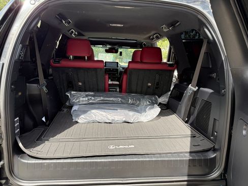 Used 2023 Lexus GX 460 Premium w/ Accessory Package AWD/4WD image 21