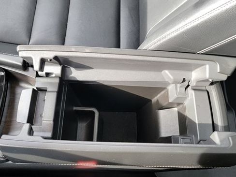 Used 2021 Nissan Rogue SL w/ Premium Package image 42