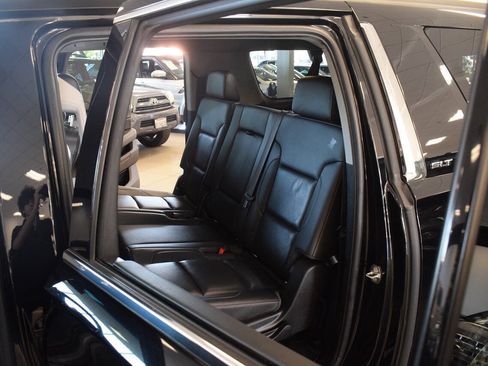 Used 2018 GMC Yukon XL SLT AWD/4WD image 46