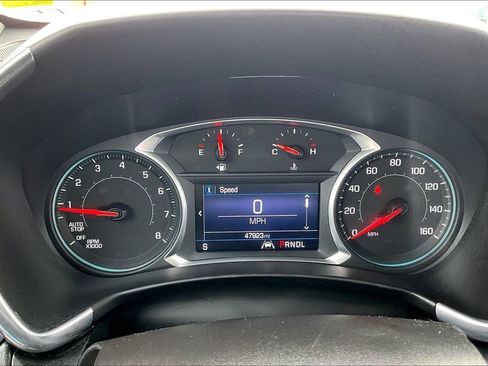 Used 2020 Chevrolet Equinox LT w/ Driver Convenience Package image 15