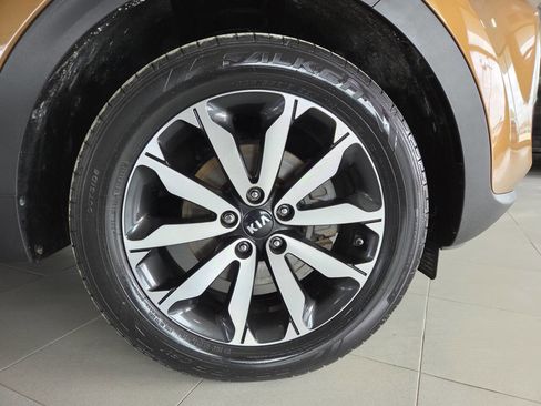 Used 2017 Kia Sportage EX w/ EX Technology Package AWD/4WD image 9