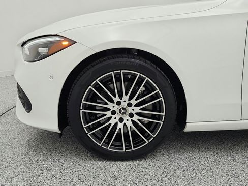 Used 2023 Mercedes-Benz C 300 Sedan image 18