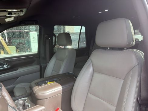 Used 2021 Chevrolet Tahoe Z71 AWD/4WD image 7
