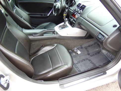 Used 2008 Saturn Sky w/ Premium Trim Package RWD image 9