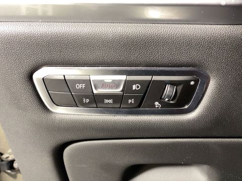 Certified 2023 BMW X7 xDrive40i w/ Climate Comfort Package image 15