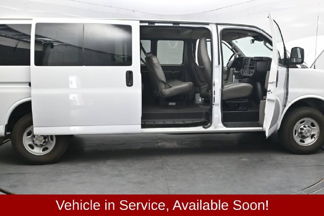 Used 2024 Chevrolet Express 3500 LS RWD image 47
