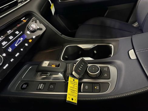 Used 2026 INFINITI QX60 Sport image 15