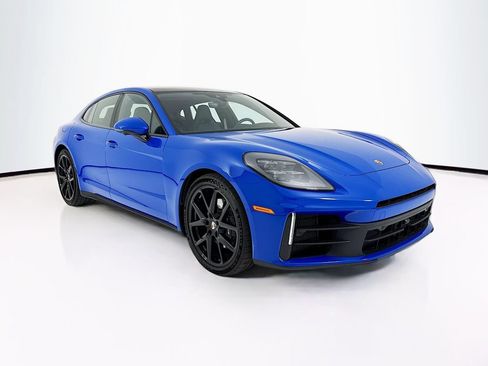 Certified 2025 Porsche Panamera RWD image 7