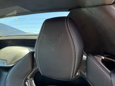 Used 2025 Chevrolet Corvette Stingray Premium Conv w/ 3LT image 30