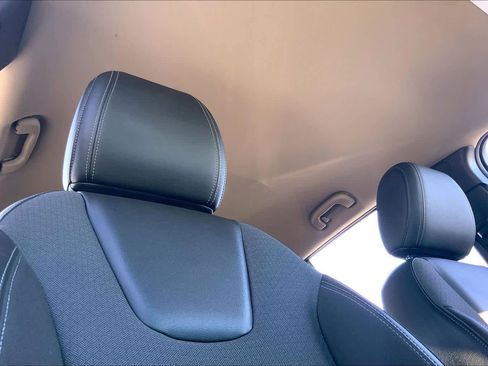 Used 2021 Buick Encore GX Select w/ Sport Touring Package image 14