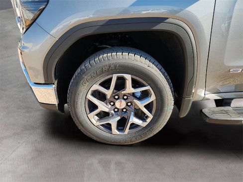 New 2026 GMC Sierra 1500 SLE w/ Preferred Package image 9