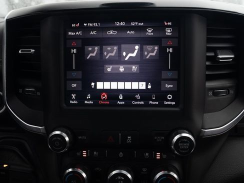 Used 2020 RAM 2500 Laramie w/ Night Edition image 15