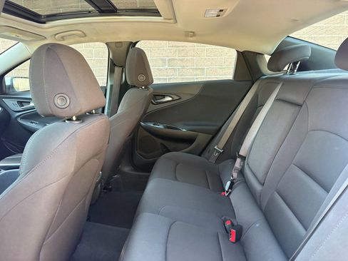 Used 2024 Chevrolet Malibu LT FWD image 17