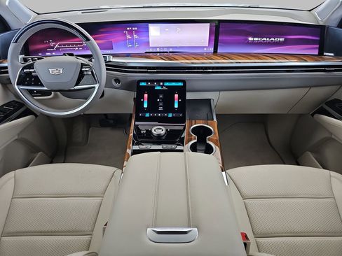 Certified 2026 Cadillac Escalade Platinum Sport w/ LPO, ONYX Package AWD/4WD image 37