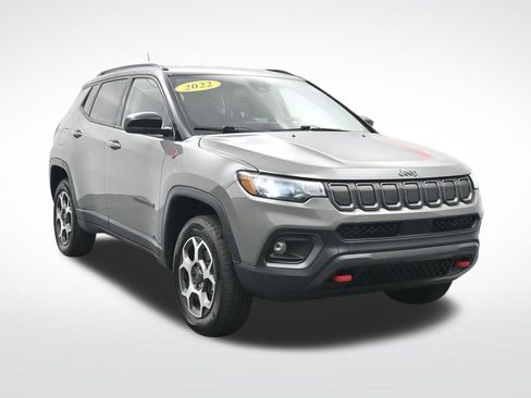 Used 2022 Jeep Compass Trailhawk w/ Trailhawk Convenience Group image 3
