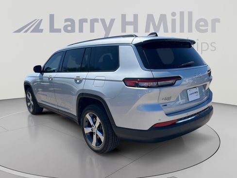 Used 2022 Jeep Grand Cherokee L Limited RWD image 3