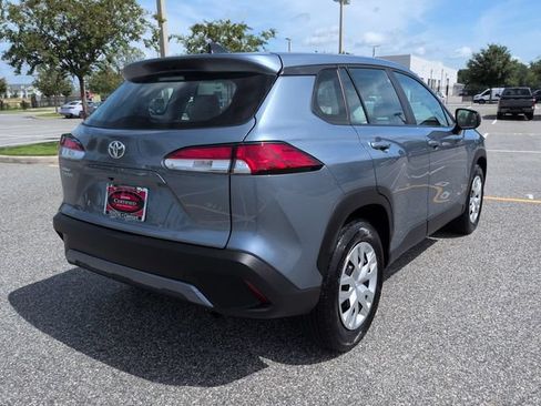 Certified 2024 Toyota Corolla Cross L FWD image 4